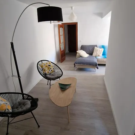 Amplio Piso Cerca De La Playa Del Palo Malaga